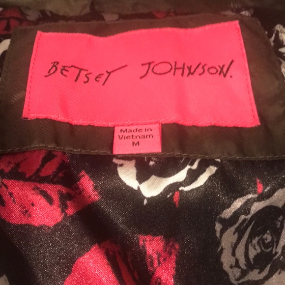 Betsy Johnson Olive Puffer Coat with fur hood - Picture 7 of 8